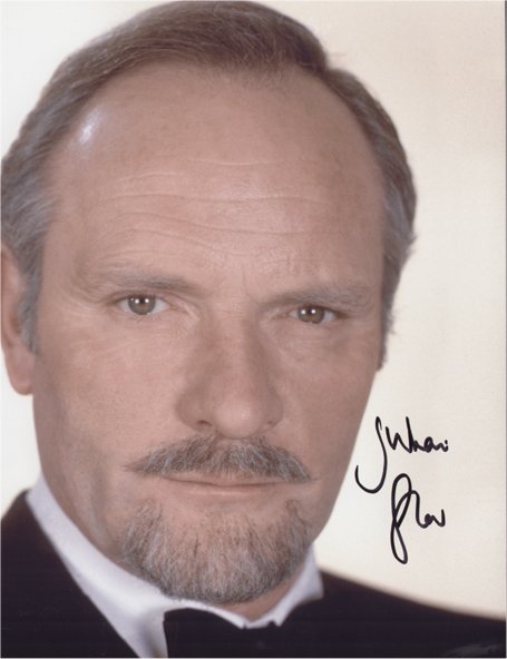 Julian Glover Signed 007 FYEO 8x10