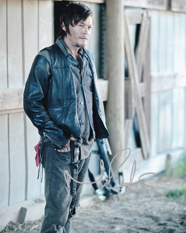 Norman Reedus Signed Daryl Dixon The Walking Dead 8x10